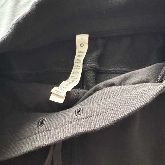 Lululemon Scuba High-Rise Cropped Jogger - Picture 7 of 8